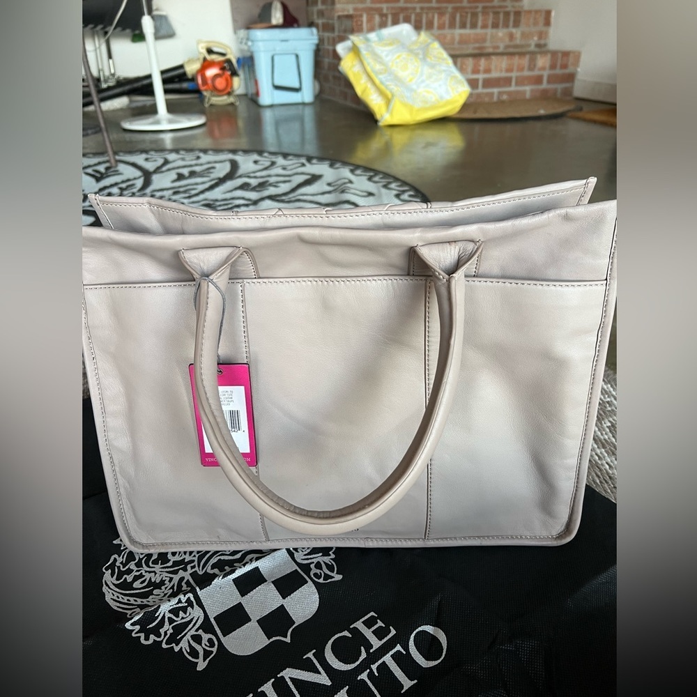 Vince Camuto Leori Tote NWT - Picture 3 of 9